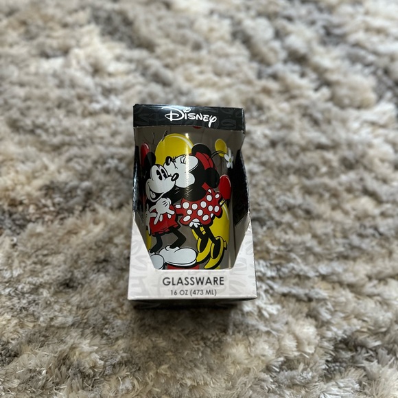 NWT Disney Mickey and Minnie Mouse Glassware 16oz - Picture 2 of 3